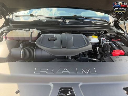 Used 2025 RAM 1500 Big Horn AWD/4WD image 21