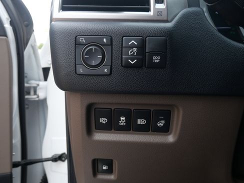 Used 2022 Lexus GX 460 Premium image 13