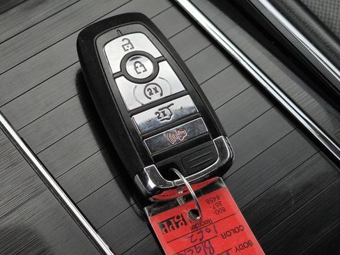 Used 2023 Lincoln Aviator Reserve AWD/4WD image 35