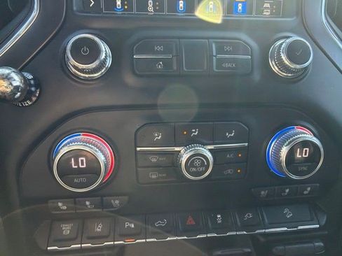 Used 2021 GMC Sierra 3500 AT4 w/ AT4 Premium Plus Package AWD/4WD image 20