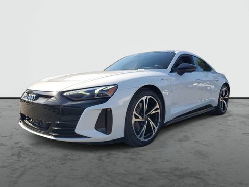 Used 2022 Audi e-tron GT Premium Plus w/ Performance Package image 2