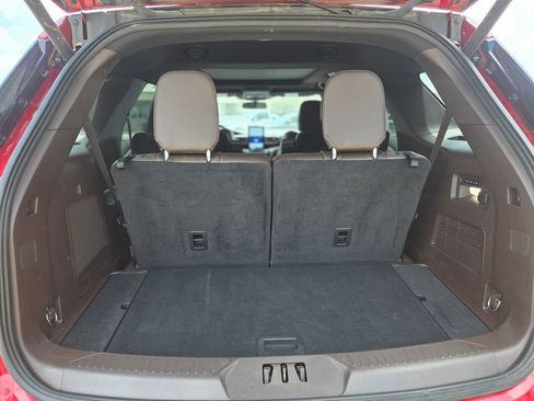 Used 2023 Ford Explorer King Ranch w/ Technology Package RWD image 14
