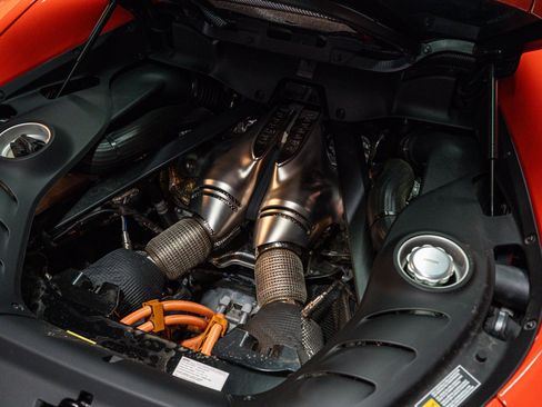 Used 2023 Ferrari 296 GTB RWD image 20