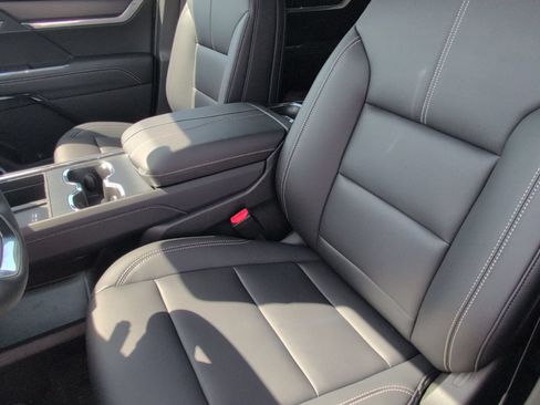 New 2026 GMC Acadia Elevation w/ Elevation Premium Package FWD image 22