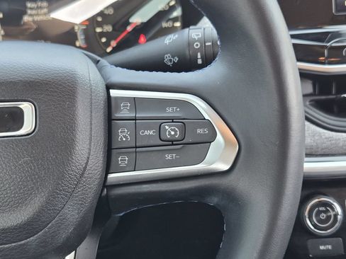 Used 2022 Jeep Compass Latitude w/ Sun and Sound Group FWD image 37