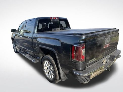 Used 2018 GMC Sierra 1500 SLT w/ SLT Premium Package AWD/4WD image 4