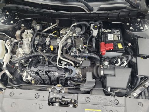 Used 2024 Nissan Altima 2.5 SV image 30