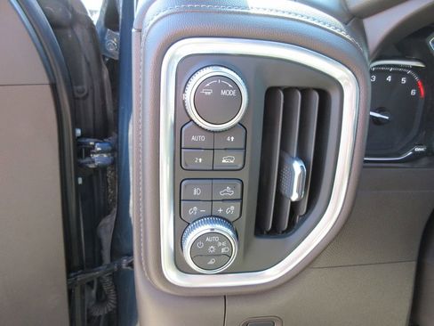 Certified 2021 GMC Sierra 1500 SLT w/ SLT Premium Package image 27