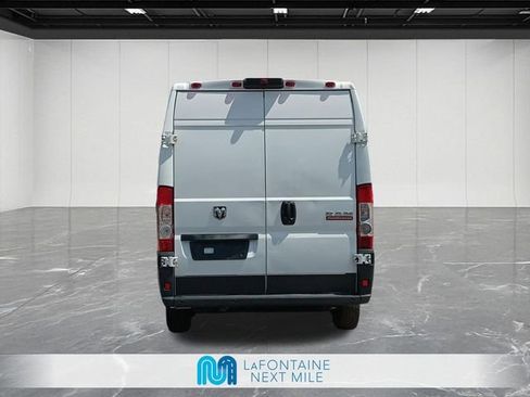 Used 2026 RAM ProMaster 2500 w/ Convenience Group FWD image 4