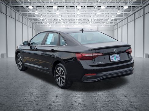 Used 2023 Volkswagen Jetta S FWD image 3