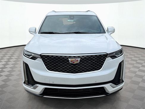 New 2025 Cadillac XT6 Premium Luxury w/ Technology Package image 2