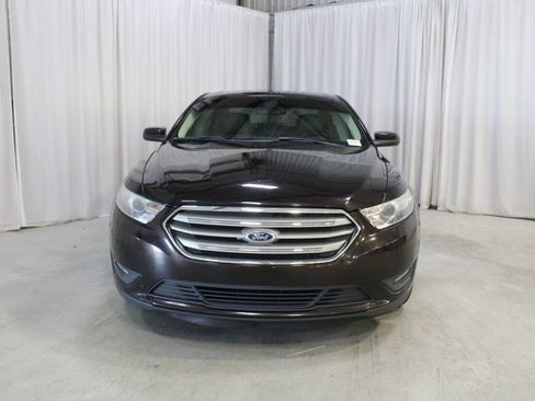Used 2013 Ford Taurus SEL FWD image 33