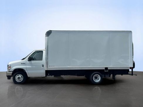 New 2026 Ford E-450 and Econoline 450 Super Duty w/ Power Equipment Group RWD image 3