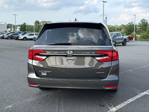 Used 2023 Honda Odyssey Touring image 7