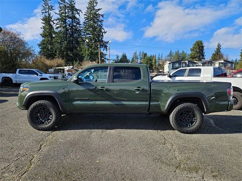 Used 2021 Toyota Tacoma TRD Off-Road w/ TRD Premium Off Road Package image 3
