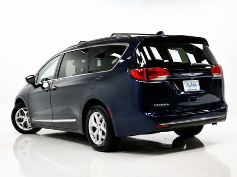 Used 2019 Chrysler Pacifica Touring-L Plus w/ Advanced Safetytec Group image 34