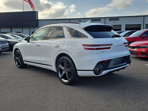 Used 2022 Genesis GV70 2.5T w/ Sport Prestige Package image 6