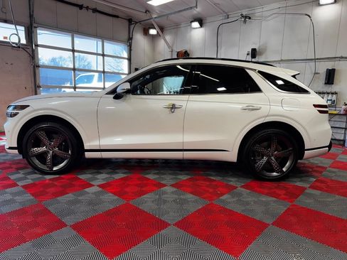 Used 2022 Genesis GV70 3.5T Sport w/ Sport Prestige Package image 4