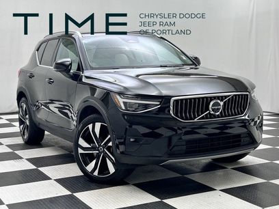 Used 2025 Volvo XC40 B5 Ultra