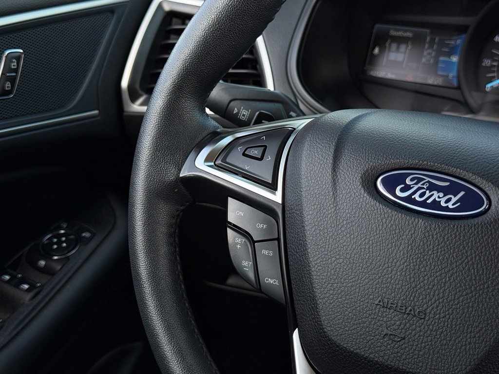 Used 2024 Ford Edge SEL w/ Convenience Package AWD/4WD image 10