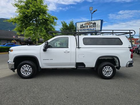 Used 2022 Chevrolet Silverado 2500 LT w/ Convenience Package RWD image 8