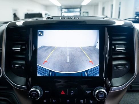 Used 2019 RAM 2500 Laramie image 12