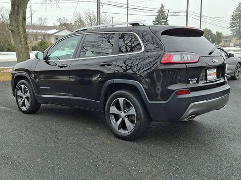 Used 2019 Jeep Cherokee Limited w/ Technology Group image 4