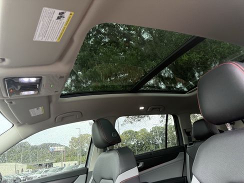 New 2026 Volkswagen Atlas Peak Edition image 18