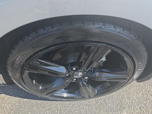 Used 2025 Honda Accord Sport image 31
