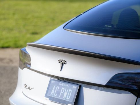 Used 2018 Tesla Model 3 Long Range image 40