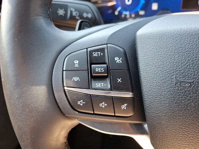 Used 2020 Ford Explorer Platinum w/ Premium Technology Package AWD/4WD image 21