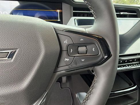 New 2027 Chevrolet Bolt LT w/ Comfort Package FWD image 22