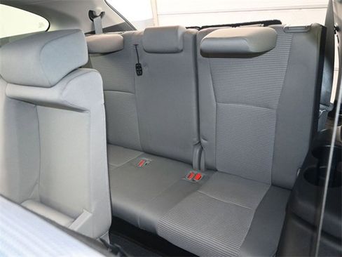 Used 2022 Toyota Highlander LE image 15
