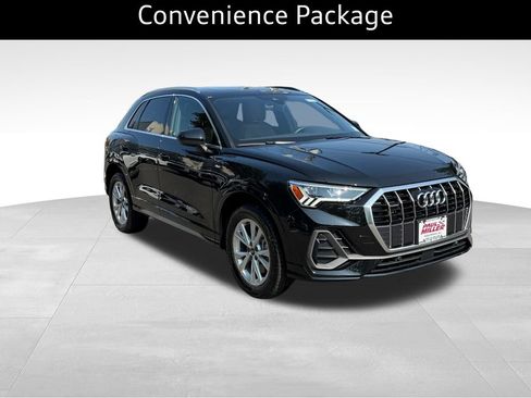 Used 2023 Audi Q3 2.0T Premium w/ Convenience Package AWD/4WD image 4