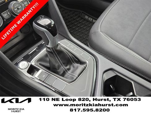 Used 2024 Volkswagen Taos SE image 9