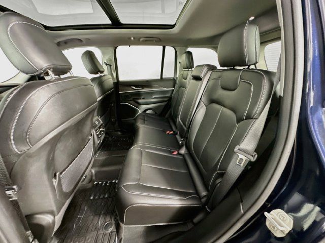 Used 2023 Jeep Grand Cherokee 30th Anniversary AWD/4WD image 28