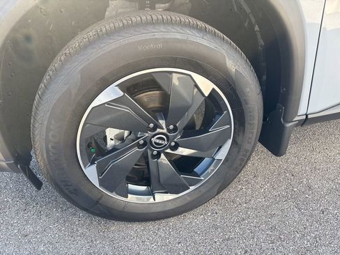 New 2026 Nissan Rogue SV image 9