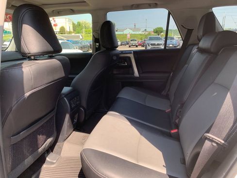 Used 2023 Toyota 4Runner SR5 Premium w/ Moonroof Package RWD image 14