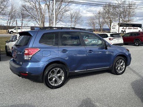 Used 2018 Subaru Forester 2.5i Touring image 12