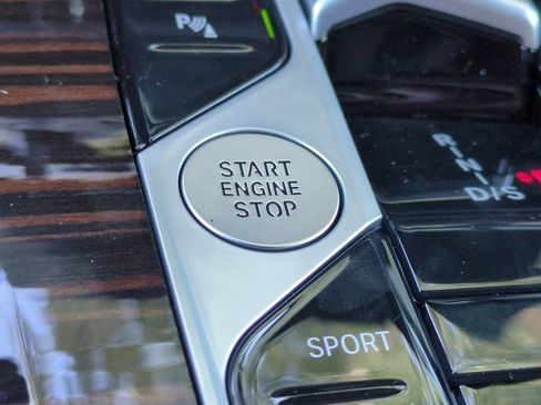 New 2026 BMW X5 xDrive40i w/ Premium Package AWD/4WD image 28