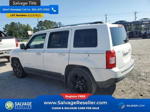 Used 2012 Jeep Patriot Latitude w/ Altitude Pkg image 3