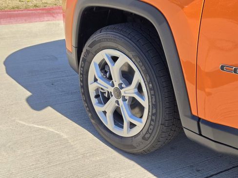 New 2026 Jeep Compass Latitude image 6