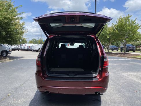 Used 2022 Dodge Durango R/T w/ Blacktop Package AWD/4WD image 11
