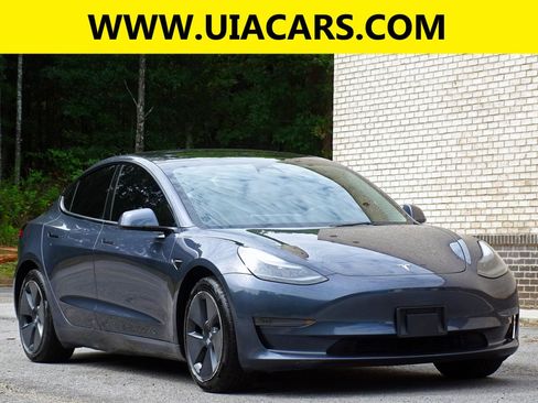 Used 2023 Tesla Model 3 Standard Range RWD image 4