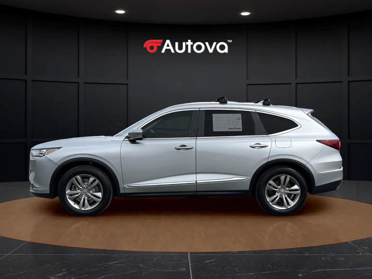 Used 2023 Acura MDX SH-AWD image 2