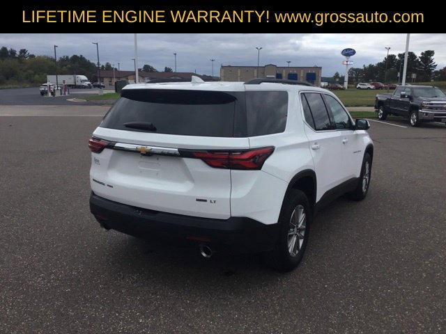 Used 2024 Chevrolet Traverse LT w/ Rear Camera Mirror Package AWD/4WD image 10