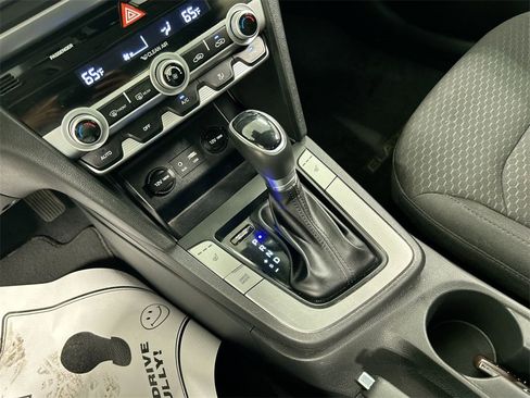 Used 2020 Hyundai Elantra Value Edition w/ Cargo Package (C1) image 17