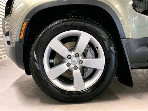 New 2025 Land Rover Defender 110 S image 10