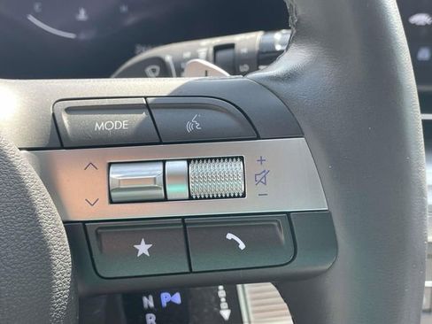 Used 2024 Hyundai Kona Limited AWD/4WD image 24
