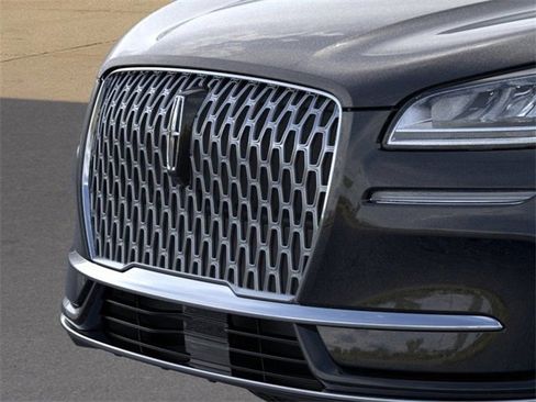 New 2026 Lincoln Corsair Premiere image 17